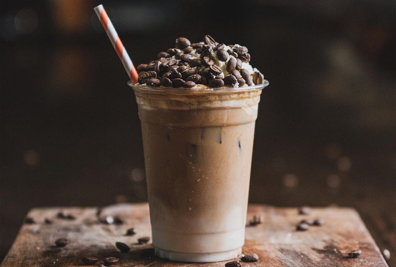 coffee, drink, iced, iced coffee, frappe, frappuccino, caffeine, beverage, coffee beans, iced coffee, iced coffee, iced coffee, frappe, frappe, frappe, frappe, frappe, frappuccino, frappuccino, frappuccino